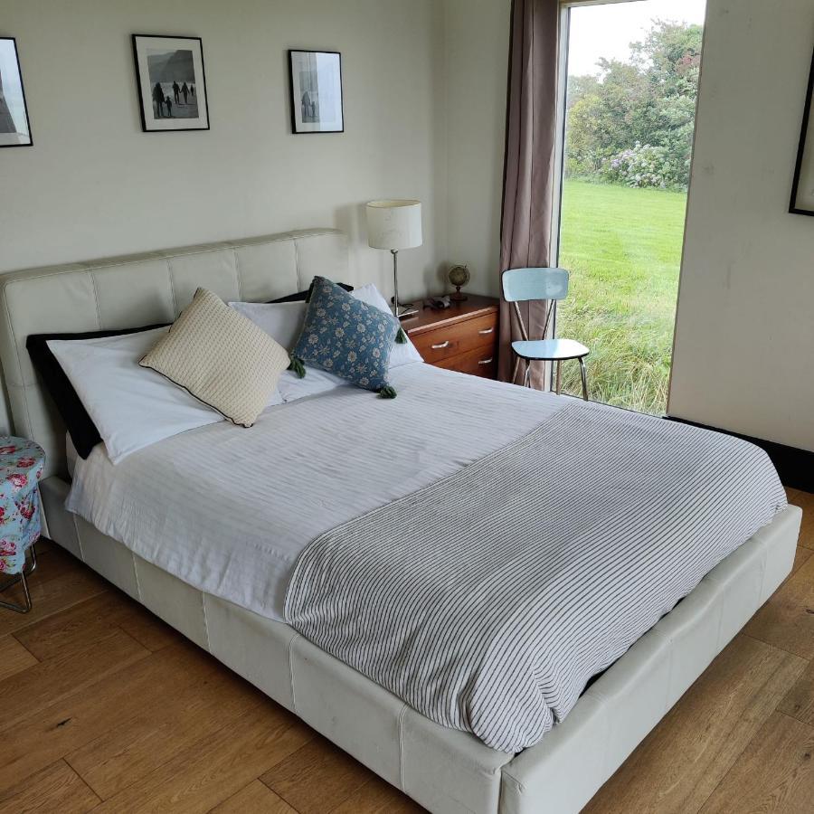 Cedarblue Bed & Breakfast Дънгарван Екстериор снимка